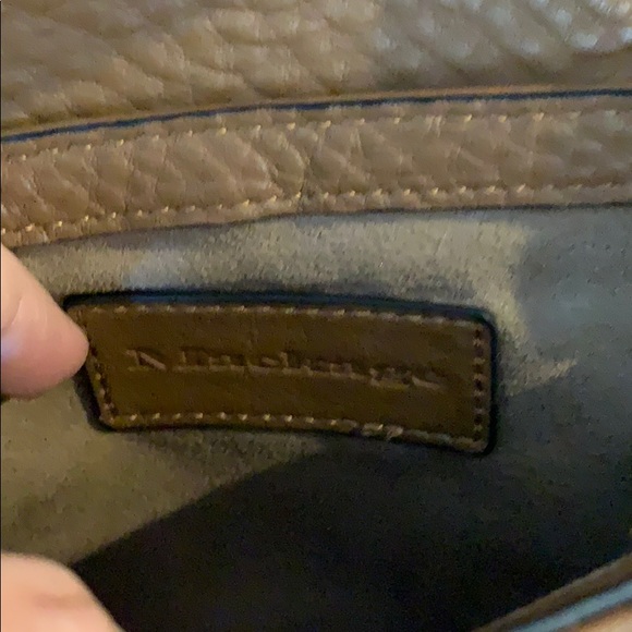 Mackage handbag with arrow closure - Picture 3 of 7